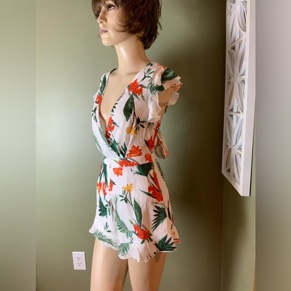 Pretty little thing tropical romper size 6 brand new with tags - Picture 2 of 7